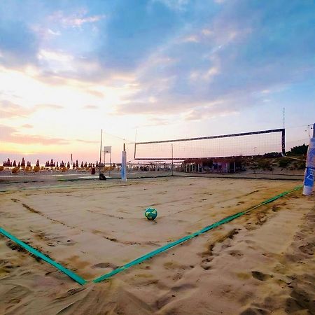 טירניה Regina Beach Holiday Apartments מראה חיצוני תמונה