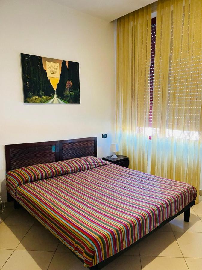 טירניה Regina Beach Holiday Apartments מראה חיצוני תמונה