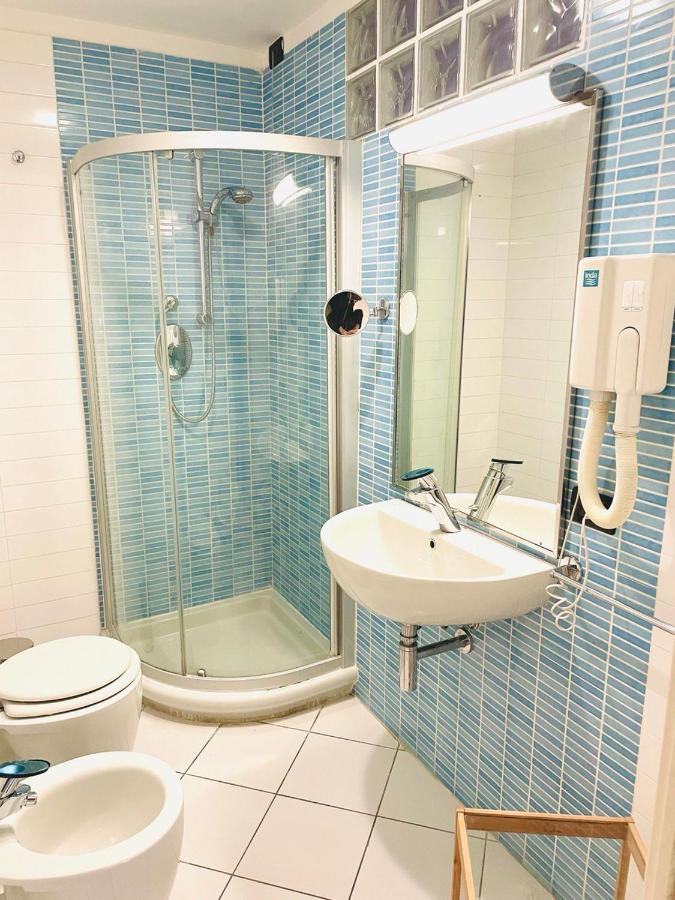 טירניה Regina Beach Holiday Apartments מראה חיצוני תמונה