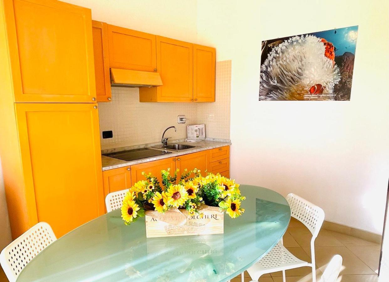 טירניה Regina Beach Holiday Apartments מראה חיצוני תמונה