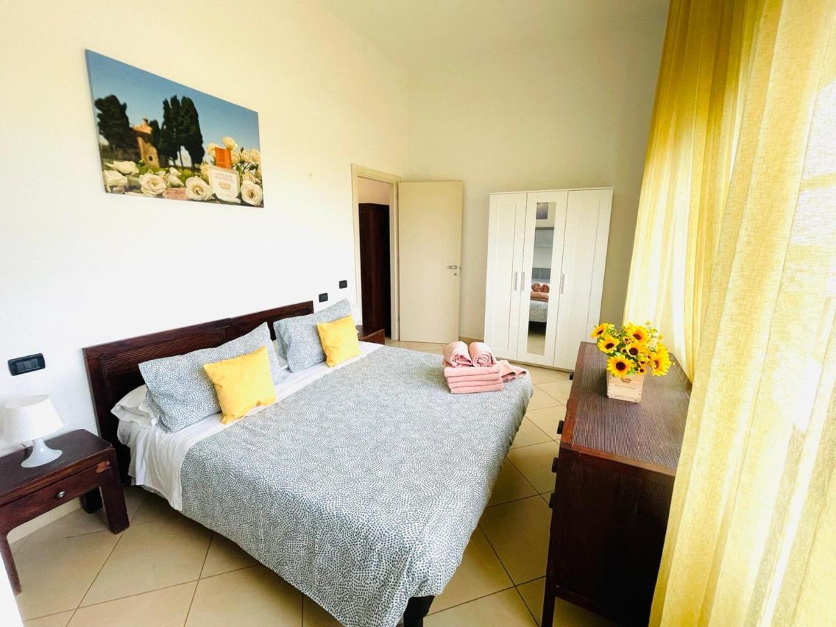 טירניה Regina Beach Holiday Apartments מראה חיצוני תמונה