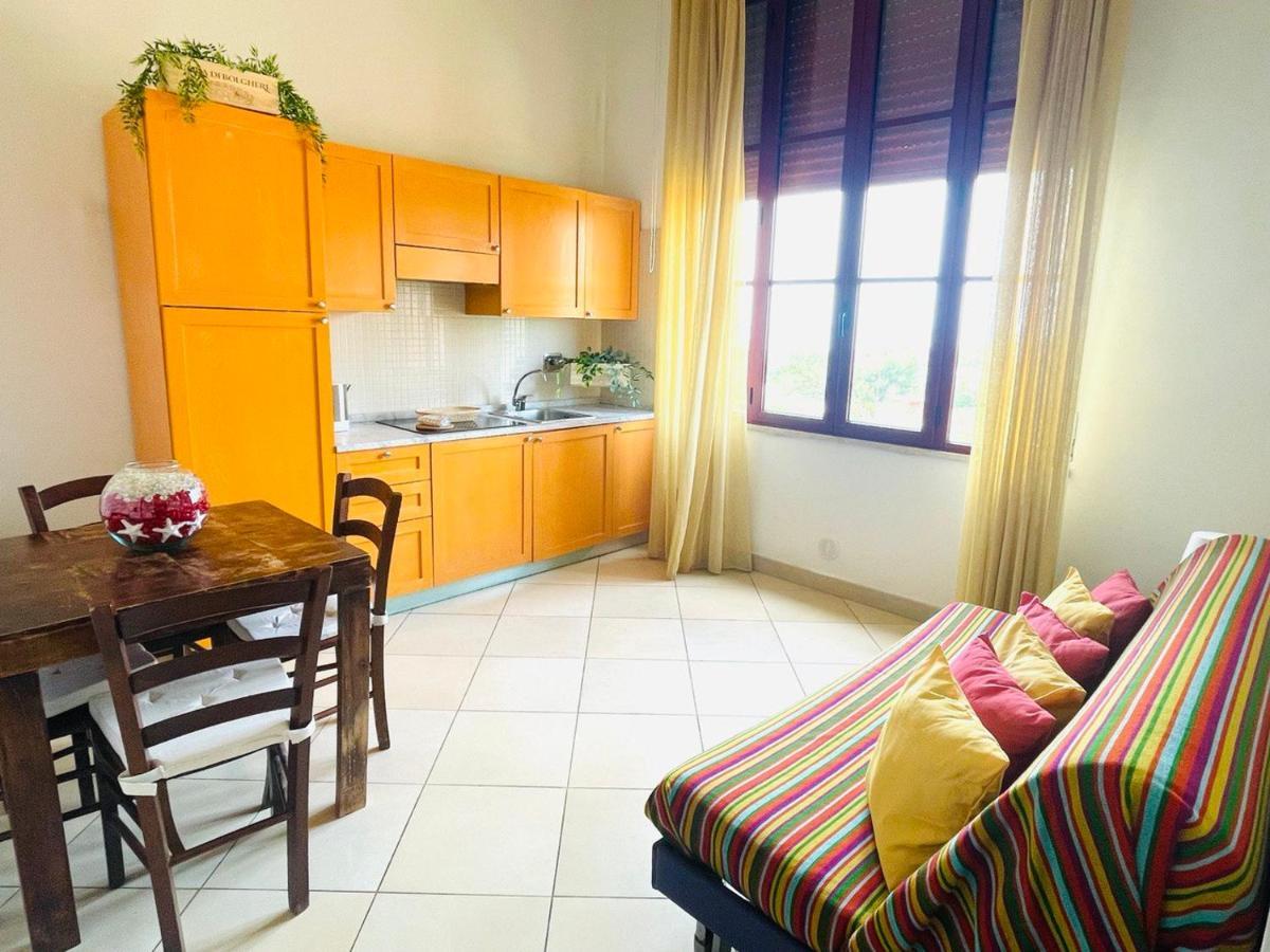 טירניה Regina Beach Holiday Apartments מראה חיצוני תמונה