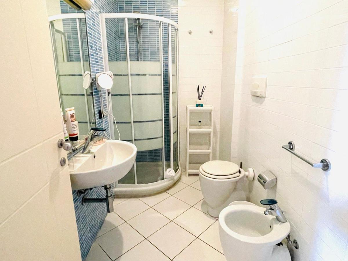 טירניה Regina Beach Holiday Apartments מראה חיצוני תמונה