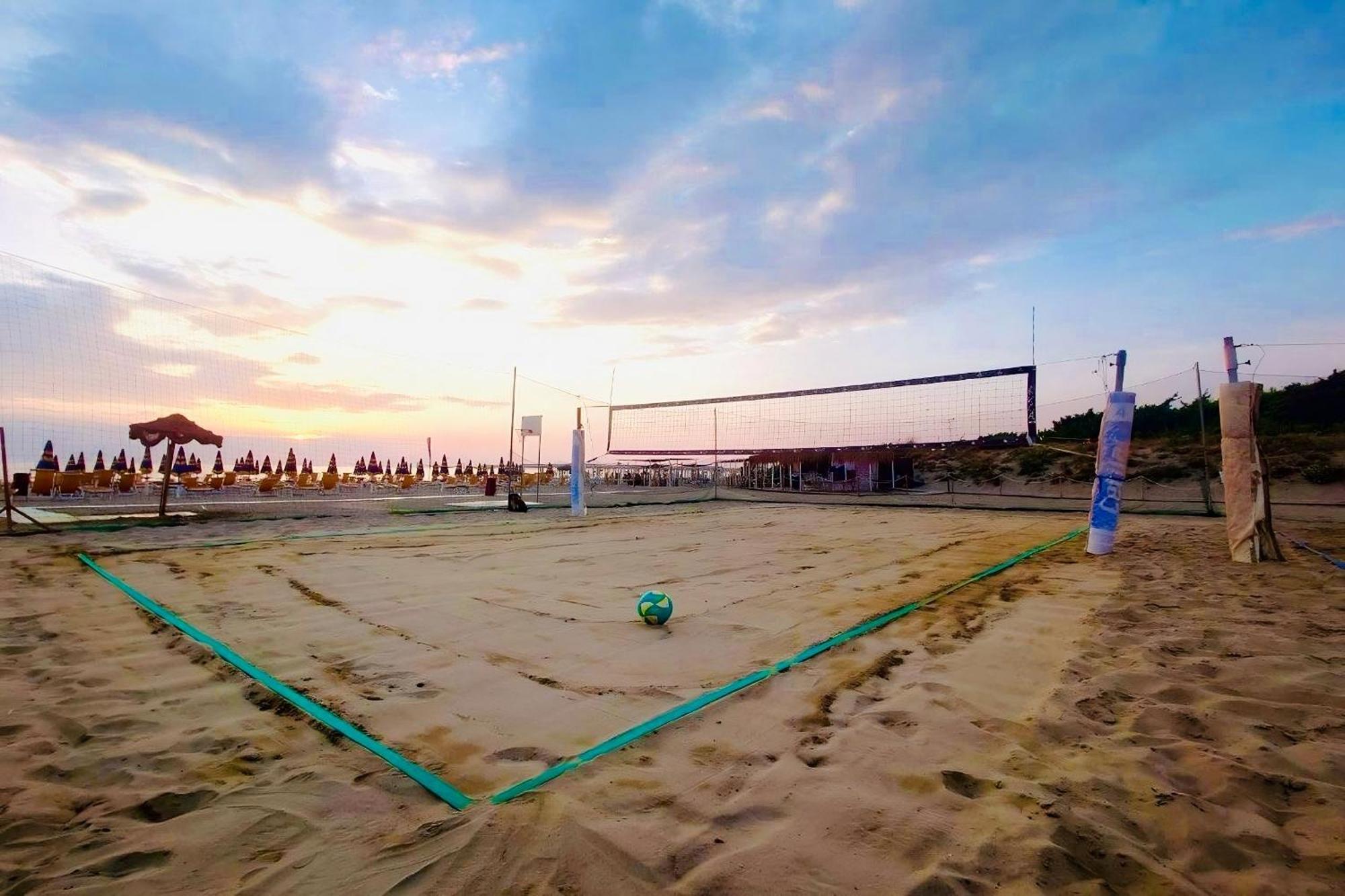 טירניה Regina Beach Holiday Apartments מראה חיצוני תמונה